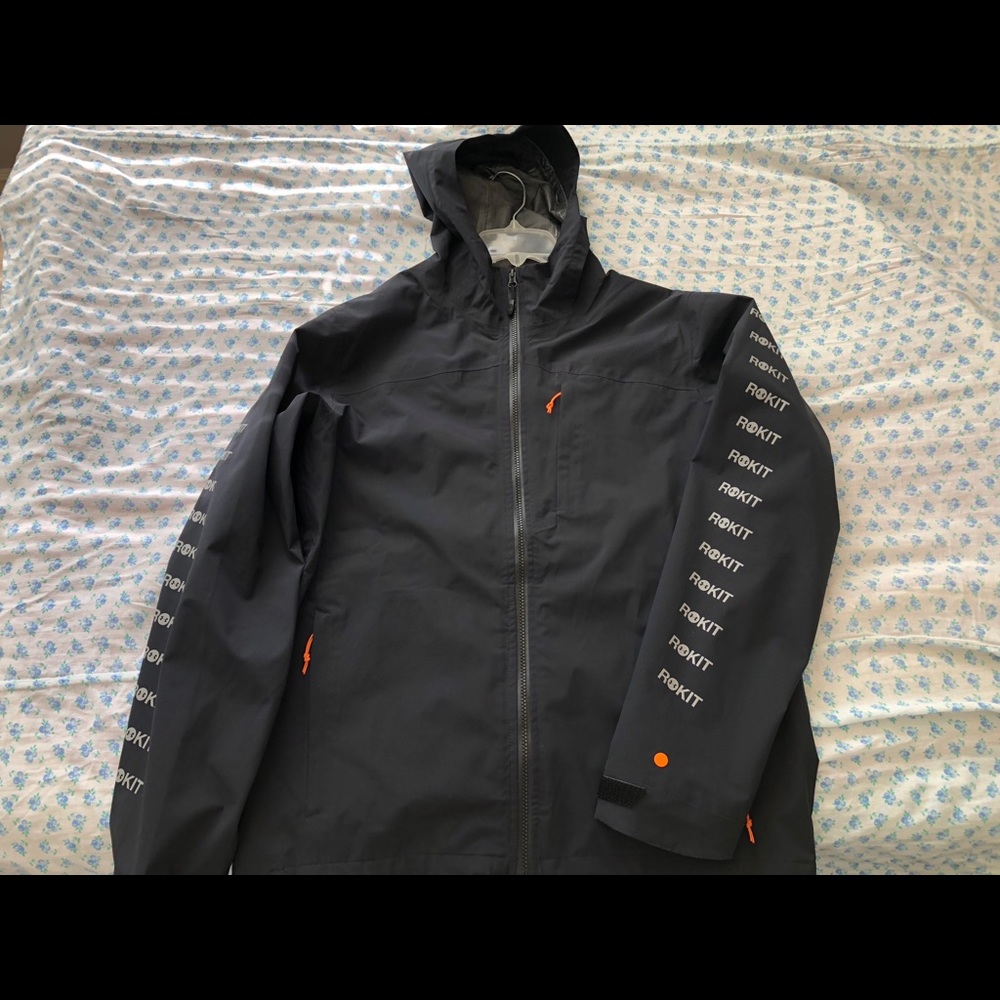 SIZE L ROKIT X UNDER ARMOUR PARKA 3M